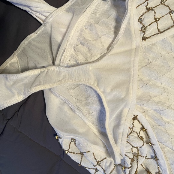 Free people cream and gold detail backless body suit size small - Picture 7 of 12